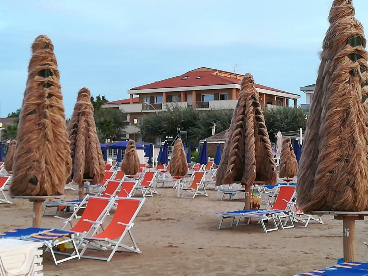 Appartamento Alba Rosa Francavilla Al Mare Dış mekan fotoğraf